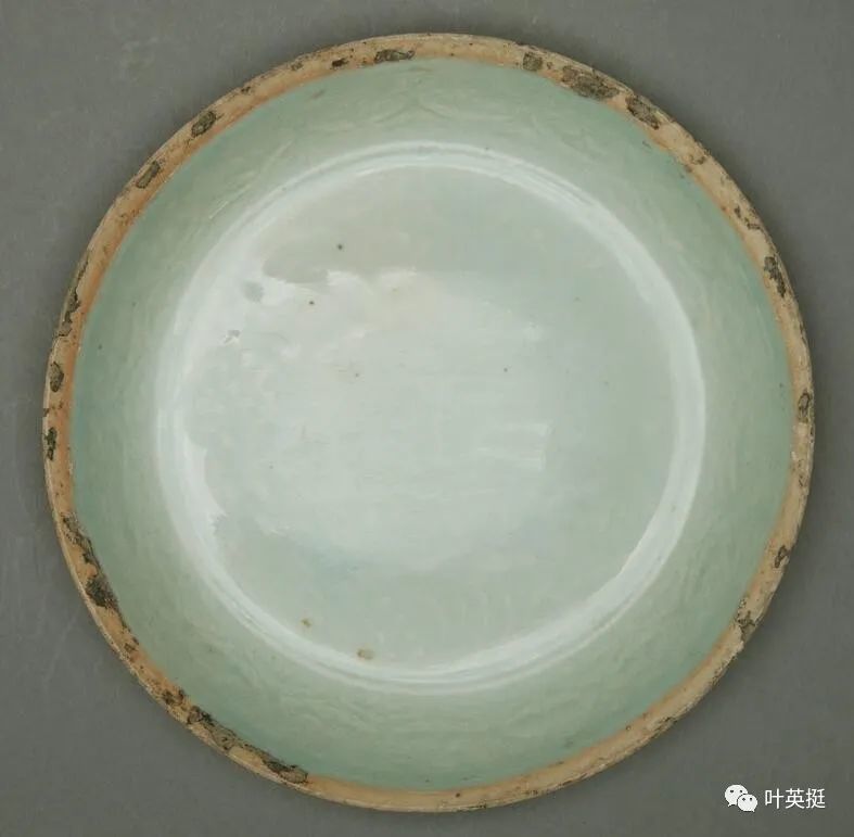 6厘米金~元 定窑印花牡丹犀牛望月大盘台北故宫博物院藏口径13.