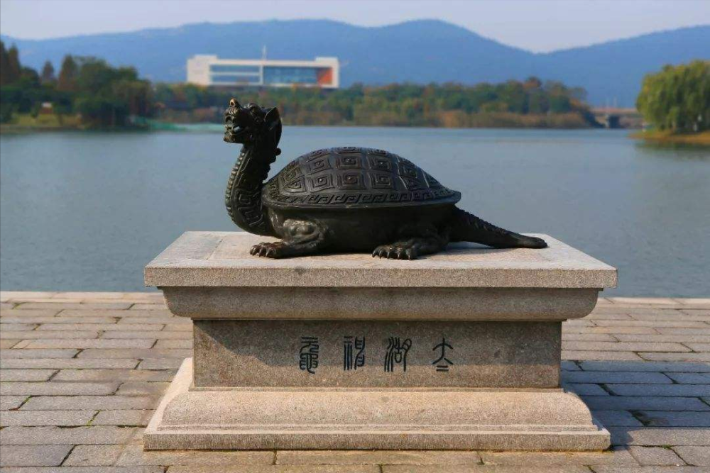 雪中悍刀行春神湖对应现实中的哪座湖泊洞庭湖太湖还是巢湖