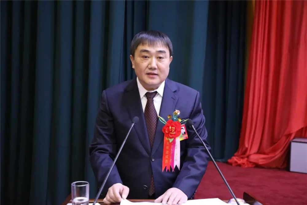 乌兰浩特市第十四届人民代表大会第一次会议开幕