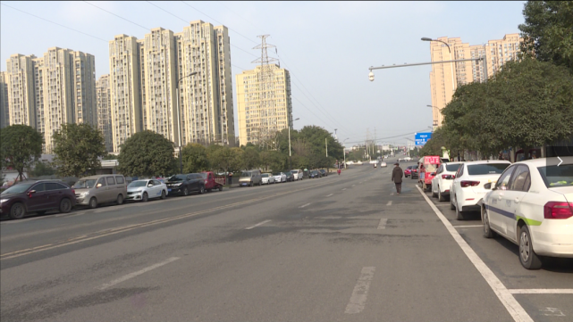 曝光台丨回访大面街道,违章停车等现象得到有效改善