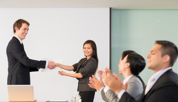 如何获得领导的认可这2步是关键学会了升职加薪小事一碟