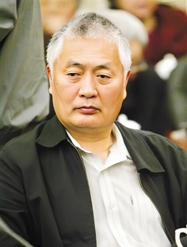 陈小鲁:陈毅元帅的幼子,本应前途无量,为何后来执意离开军队