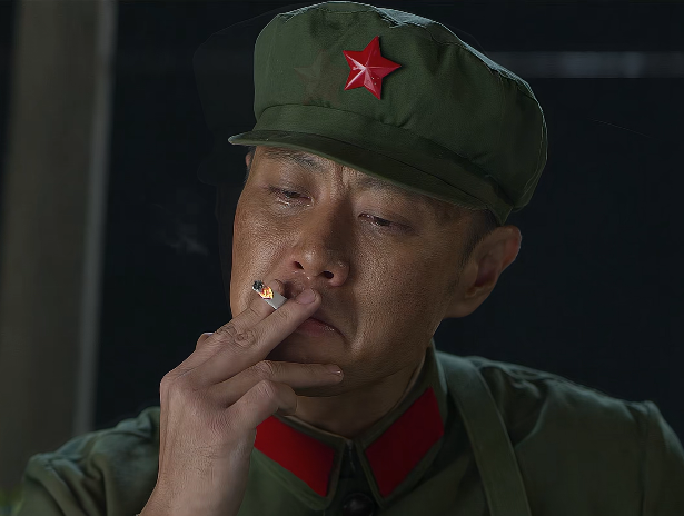 同样演军人哭戏黄景瑜肖战张译王宝强放一起差别出来了