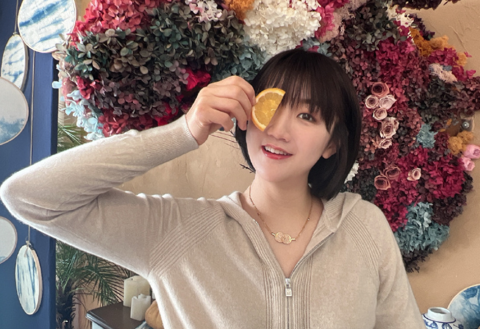 陈梦晒绝美照片28岁国乒世界第一颜值高肤白貌美胃口也好