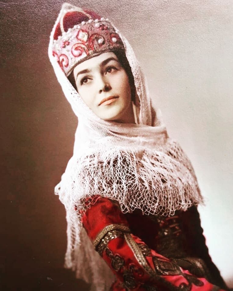 为表扬黑人将军埃及国王送给他一位女奴不料却给将军引来杀身之祸