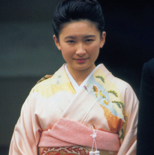 日版甄嬛笑面老狐狸欺压妯娌女儿40岁冒死生下未来天皇