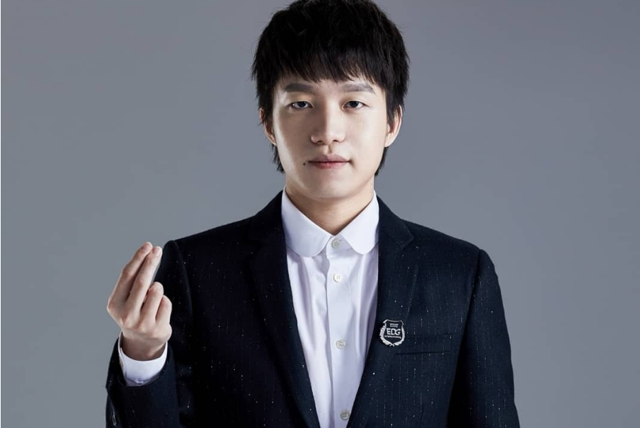 edg厂长永不退役新赛季正式执掌冠军之师终于有了一席之地