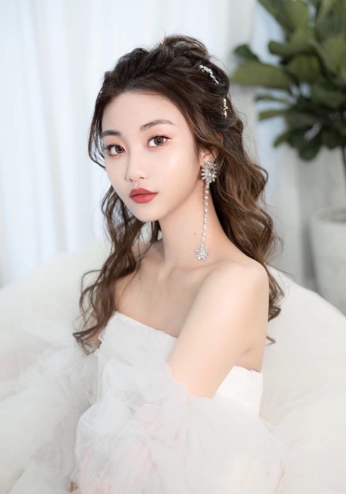 模卡 推荐艺人:cici_腾讯新闻