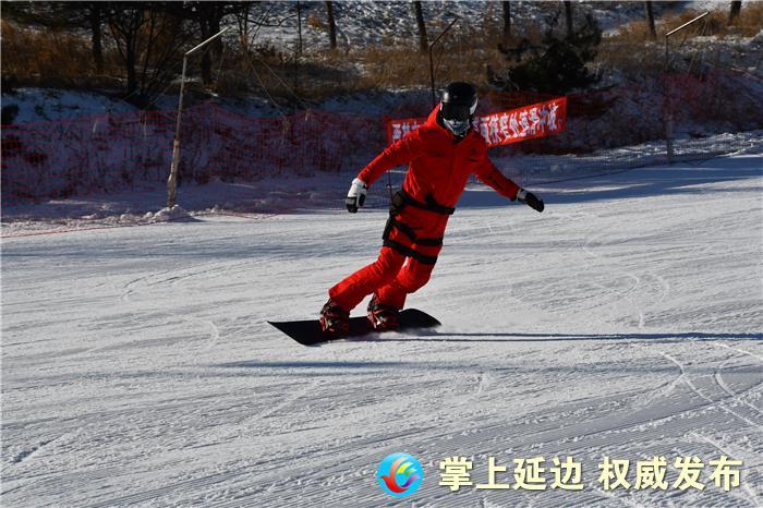 龙井海兰江滑雪场电话图片