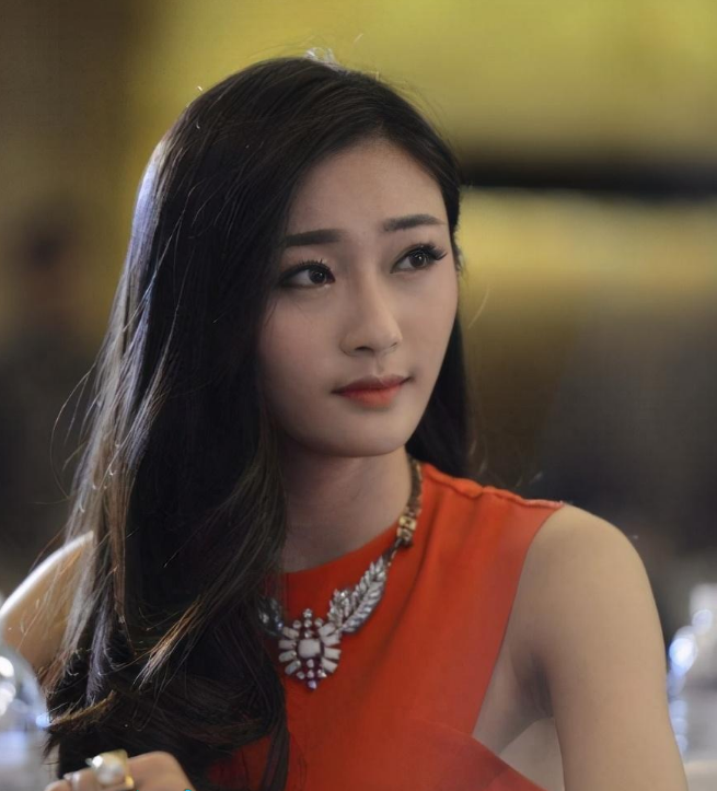 背着老公上《好声音》,爆红后称自己是单身,下台就与丈夫办离婚插图7