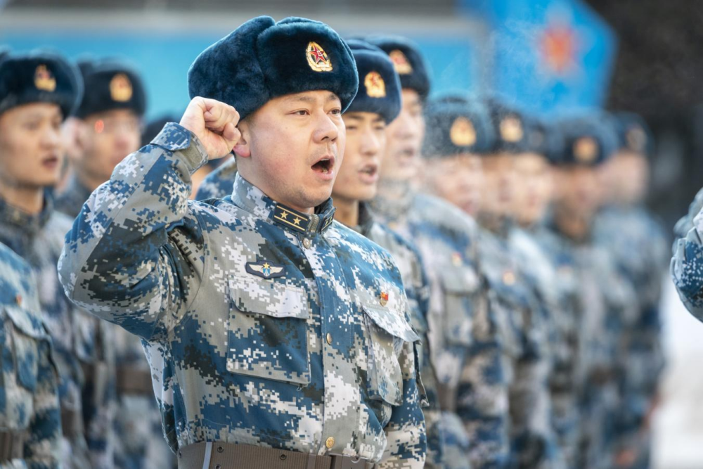 天寒地冻北风啸厉兵秣马正当时北部战区空军某部掀起新年开训热潮