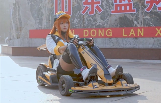 网友:教练我想学车|蓝翔|小橘子|cos|qq飞车|高智能方程式赛车