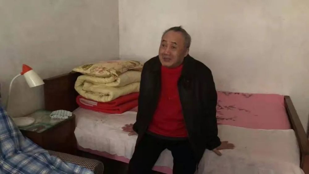 求助紧急求助上海盲人老伯相伴30多年谁能救救我的老伙伴