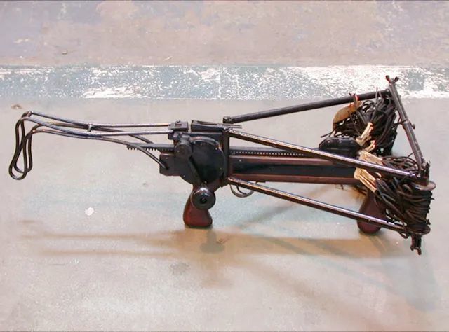 最重要的是它的威力同样可观,最大射程250码,最佳射程在100码内