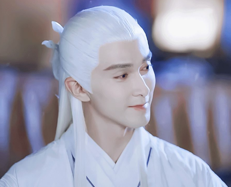 枕上书东华帝君是曾经的天地共主他和父神谁更厉害呢