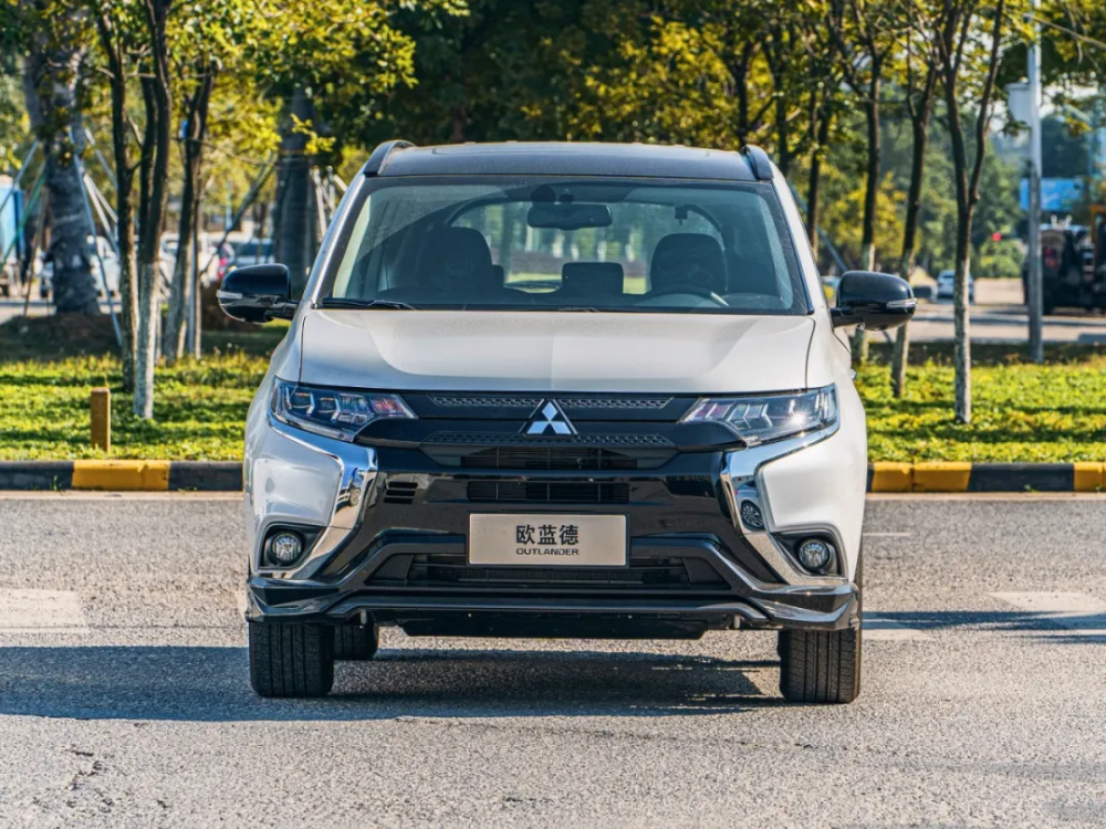 外曜于形内动于心2021款欧蓝德曜动版焕新上市