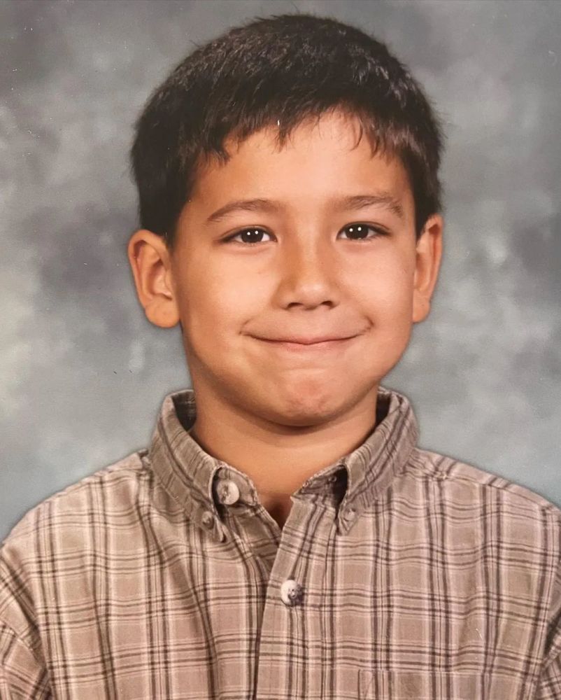 所以调查不到他的父亲究竟是什么人种.