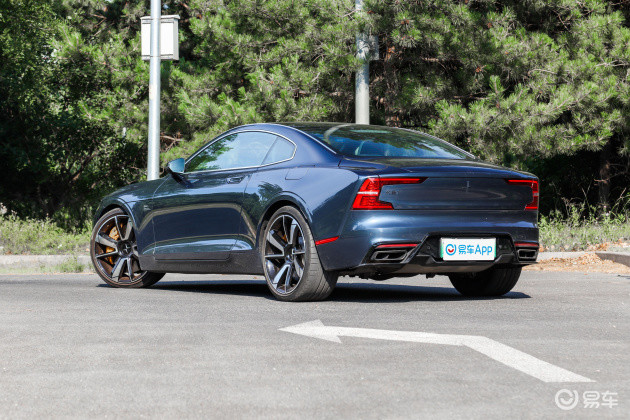 打开腾讯新闻,查看更多图片 >先看下polestar 1的外观,polestar 1车头