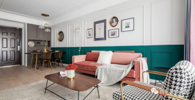 采用简单线条和墨绿色墙裙突出层次以及复古效果,最经济实惠的做法