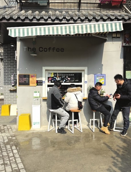 街角咖啡馆聆听城市故事会