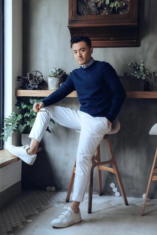 于小伟和高圆圆谈恋爱出道20年不火娶普通妻子也幸福