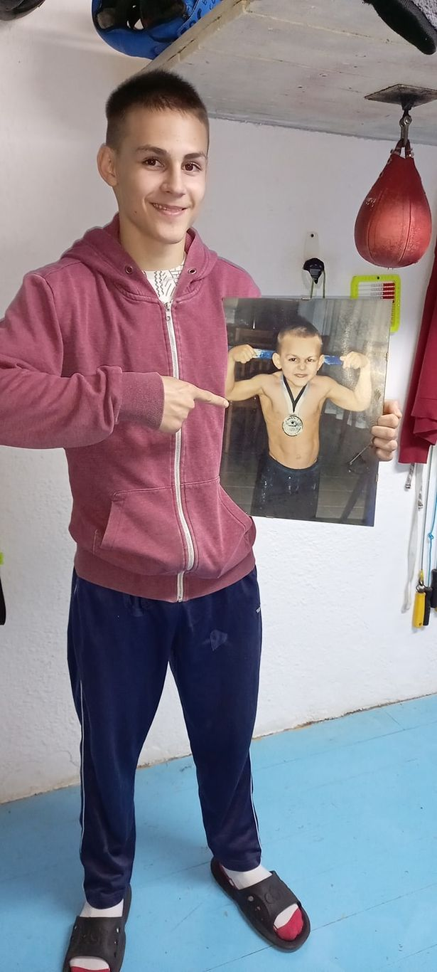 世界最强壮小孩杀进格斗赛场!5岁就创下世界纪录