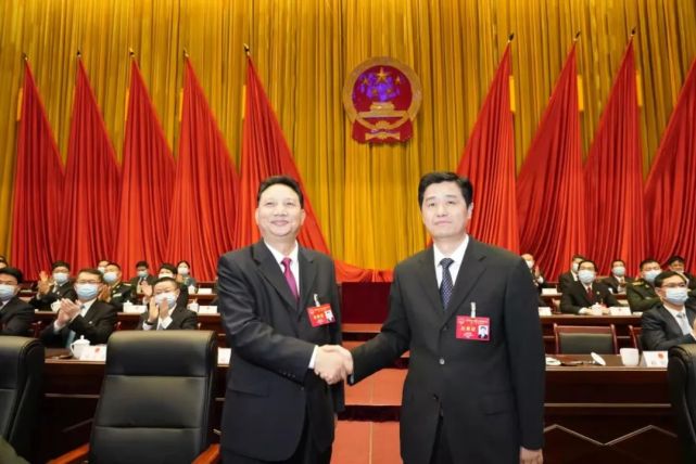 赖碧涛当选三明市人大常委会主任,李春当选三明市人民政府市长