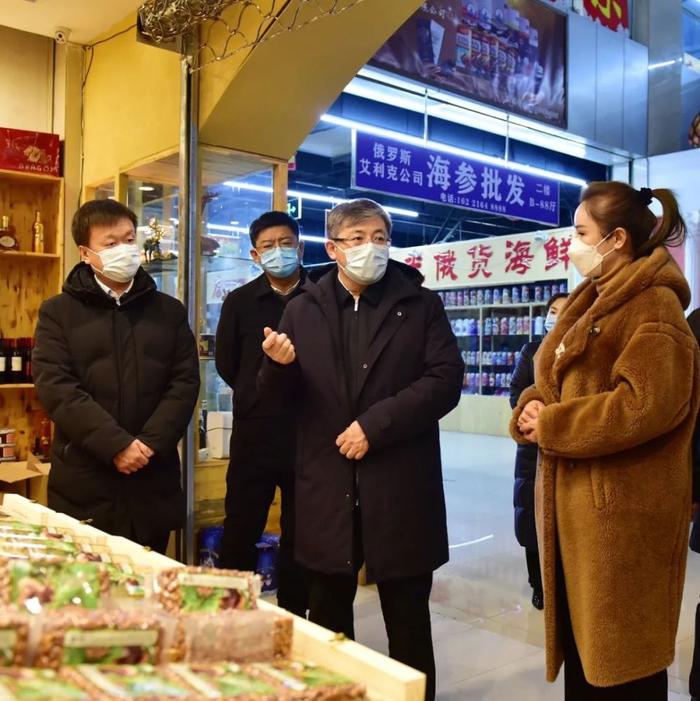 罗海涛深入人员密集场所督导检查疫情防控工作