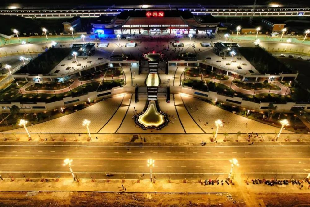 【美景】夜幕下的宁洱站,更加美丽迷人!_腾讯新闻