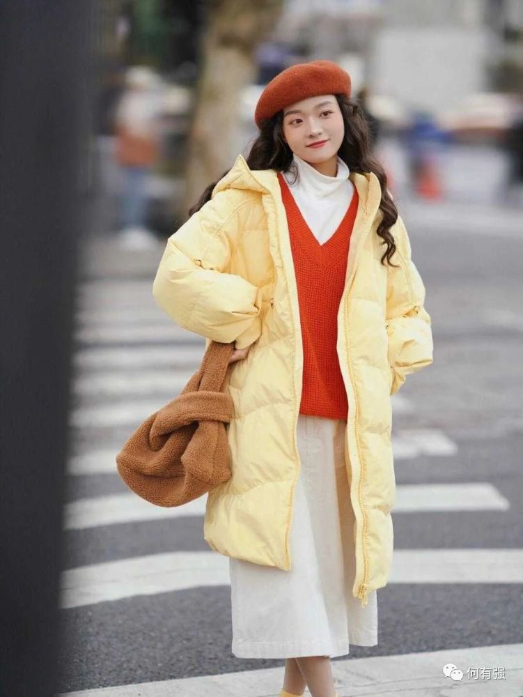 2022年就要穿红色衣服，让你时髦显白有气色，显年轻不止十岁！王源官方认证QQ