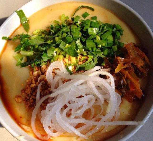 云南特色的10大小吃,都是云南的特色风味,出了云南可吃不到哦_腾讯网