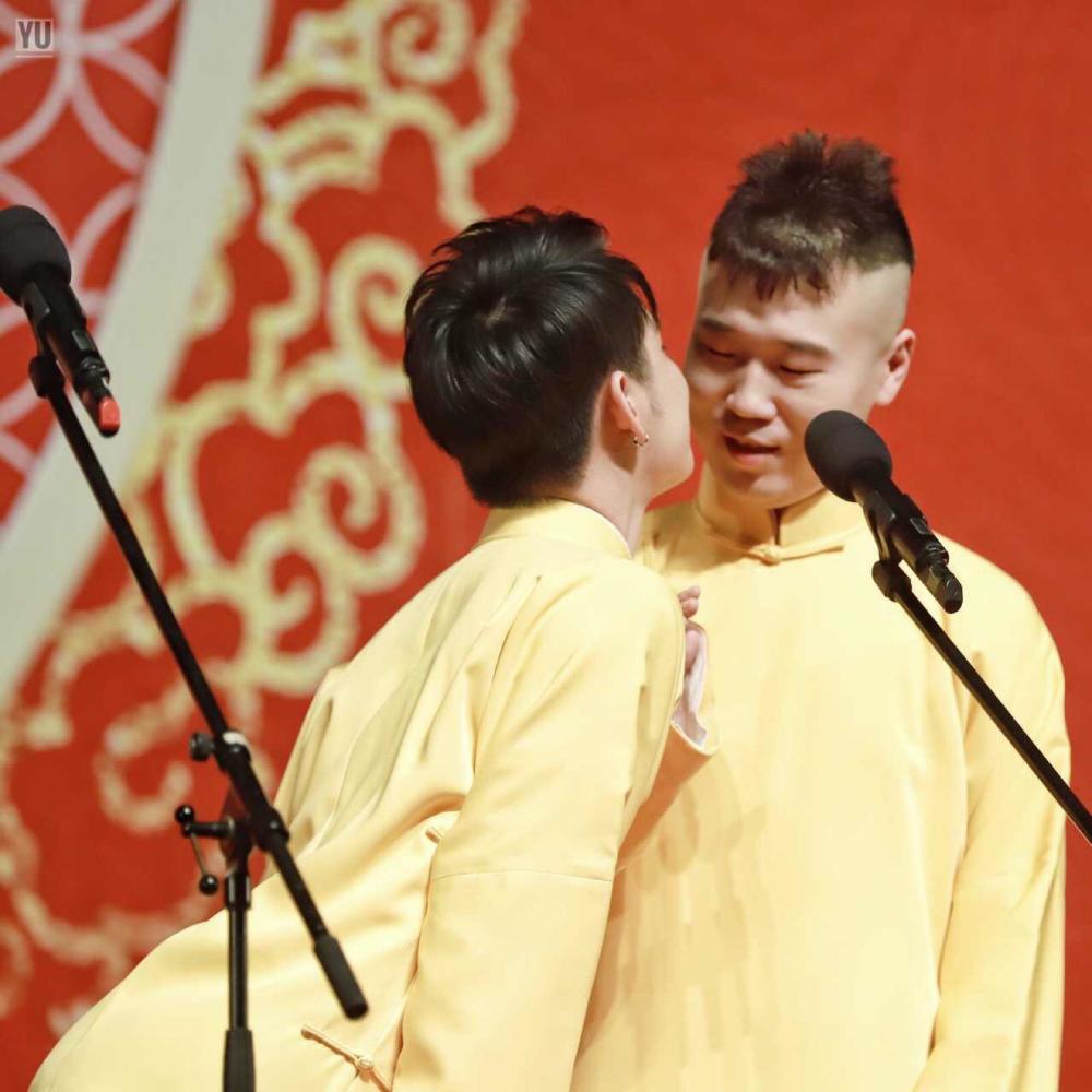 杨九郎为张云雷庆祝30岁生日张云雷对杨九郎的称呼令粉丝疯狂