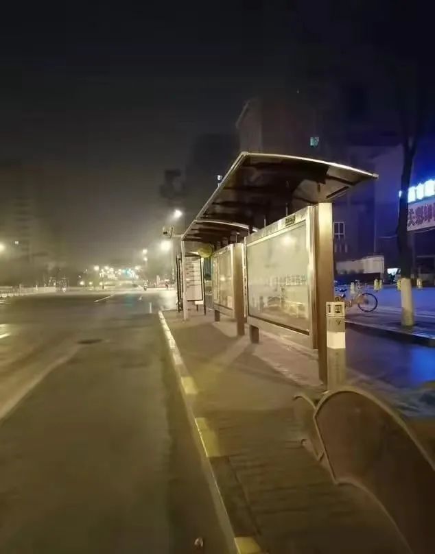 西安疫情夜景图片