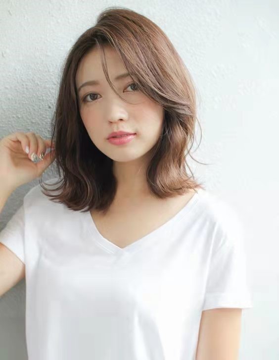 40岁后不管留长发还是短发都要蓬一点增高颅顶显气质