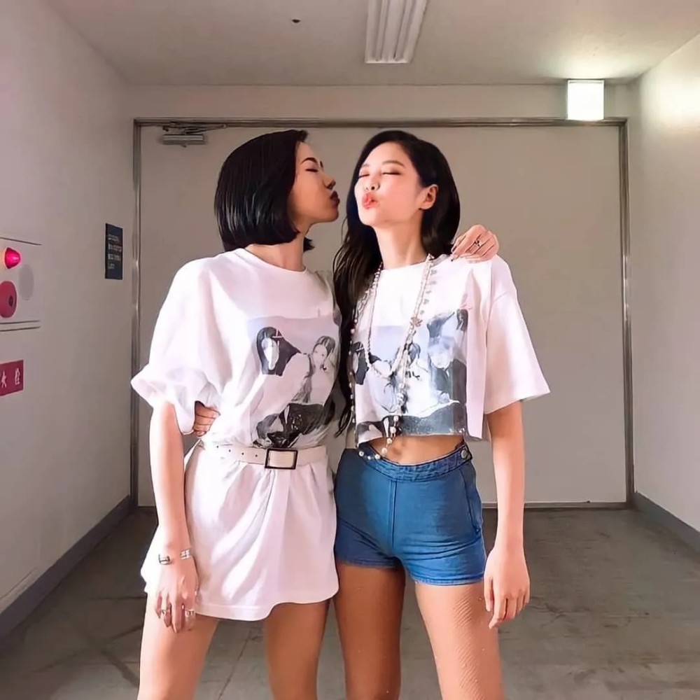 今天更新jennie的朋友圈——blackpink成员金珍妮合照特辑_腾讯新闻