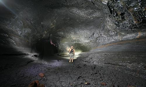 第一批移居外星球的人类可能会成为穴居人创立地下文明