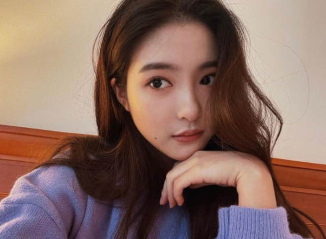 然而,受不可抗力影响,王中平与余皓然考虑再三后,决定不让女儿回国过