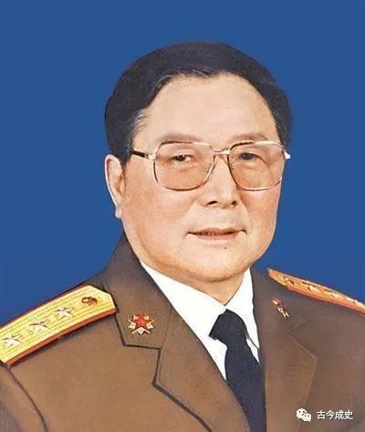 二野四兵團司令員陳賡大將麾下3個軍長9個師長開國授啥軍銜