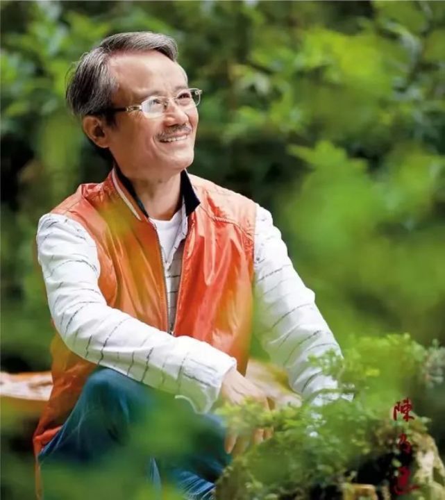 知见诗社庐山作者陶武先诵读梁君