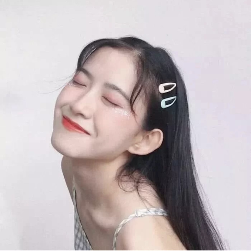 当初很多你舍不得删的东西,最后还是删掉了,熬过去一切都会好起来.