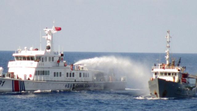 中国海警在钓鱼岛追赶日本渔船现场一幕令人振奋中方亮明态度