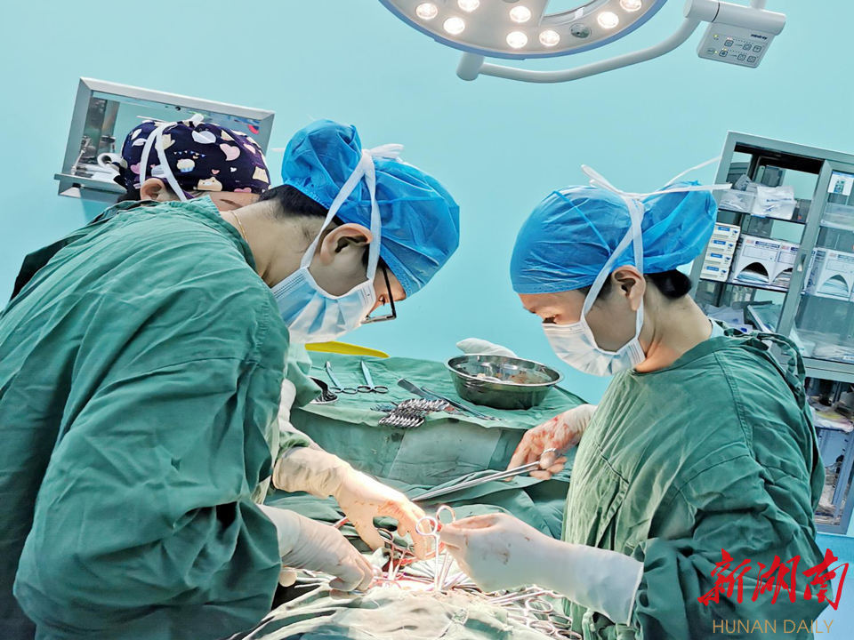 剖宫产手术 腾讯网
