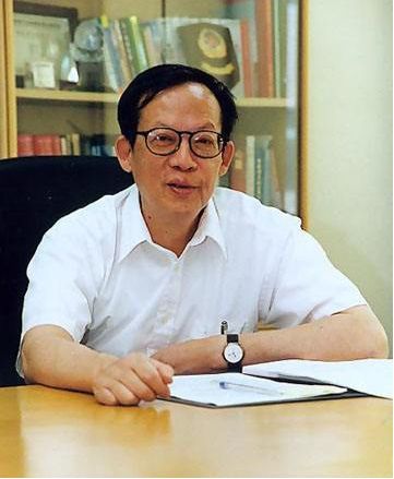 他被誉为是当代毕昇我国自主创新的先驱者王选院士