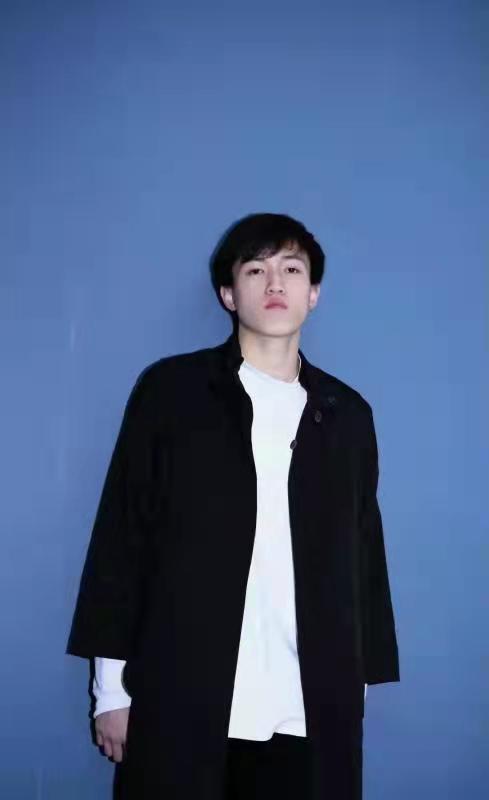 献给"守护蓝"——《你好,警察叔叔》歌曲创作谈_腾讯新闻