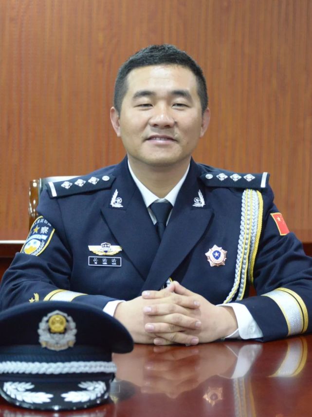 对我而言,为能够成为景宁县检察院的司法警察而感到骄傲.