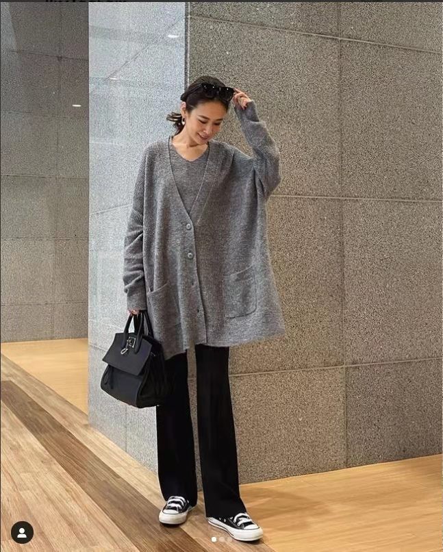 黑白灰的轻奢穿搭,演绎不费力的时髦感,简简单单变身高级范儿_腾讯