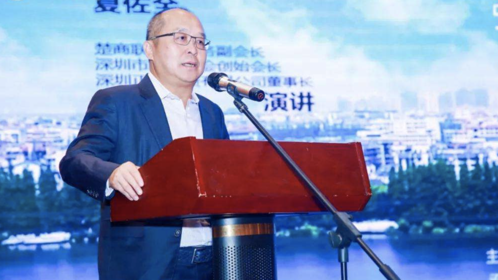 在工作期间,夏佐全还认识了王传福的表哥吕向阳,彼时