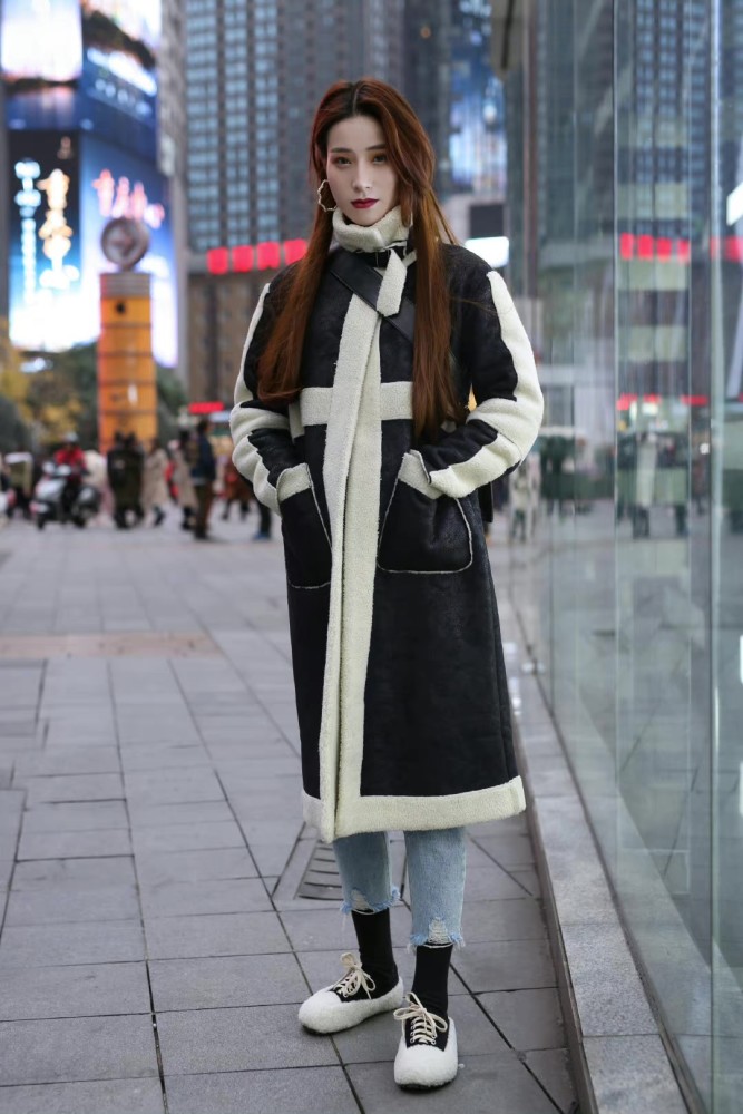 秋冬时尚外套穿搭帅气街拍