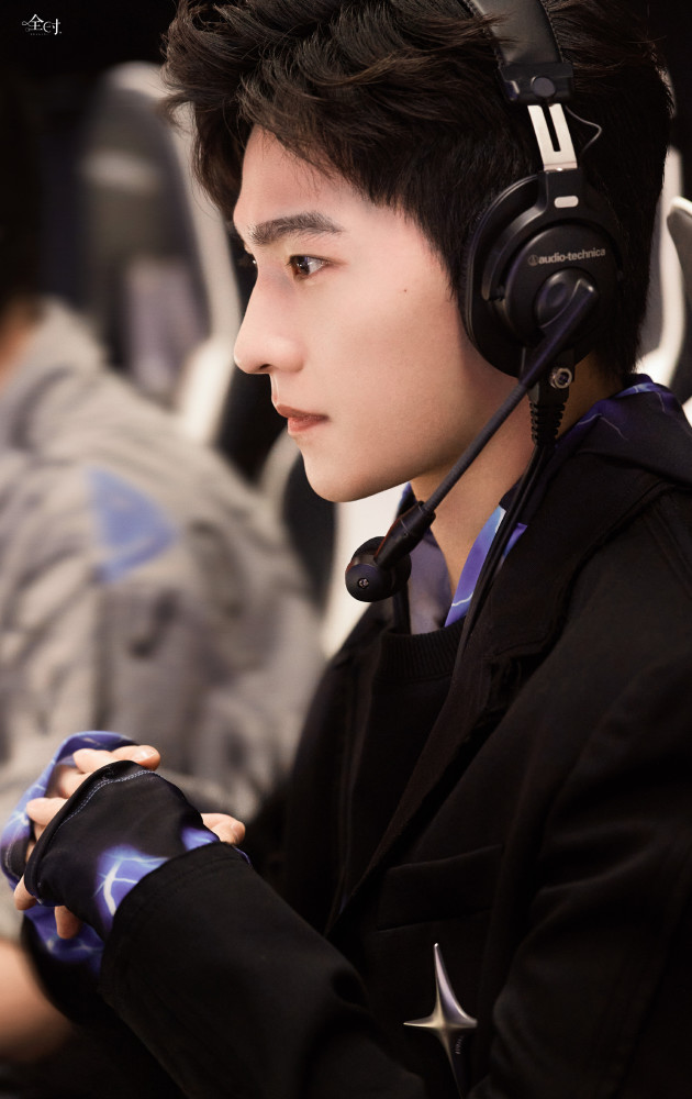 杨洋|电竞男主_腾讯新闻