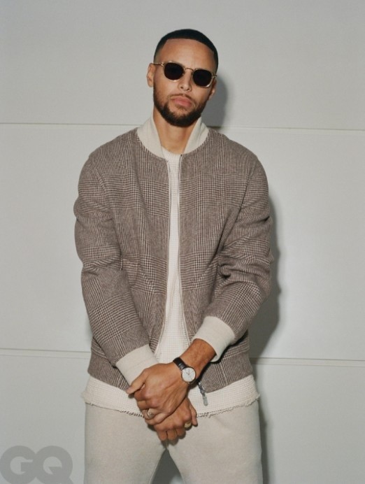 帅库里成为全新体育刊gqsports创刊号的封面人物